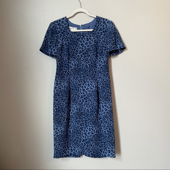 Maggy London (4) Leopard Print Blue on Blue 100% Silk Dress - Picture 3 of 9